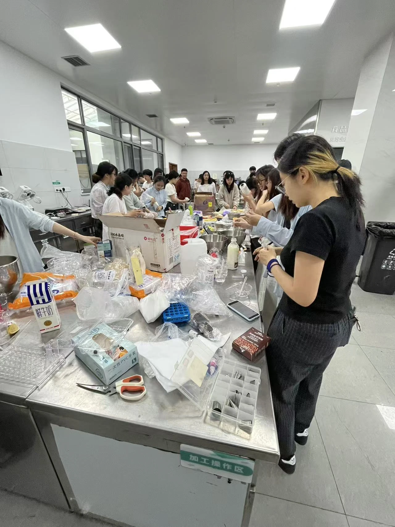 《乳品工艺学》课程实验现场